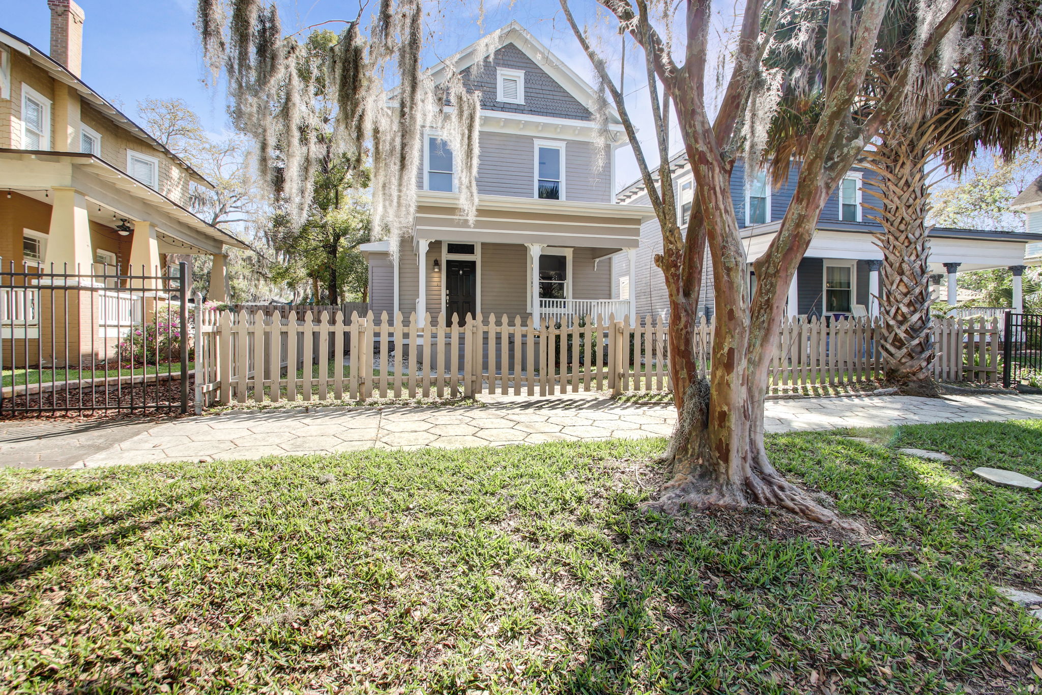 Property thumbnail image